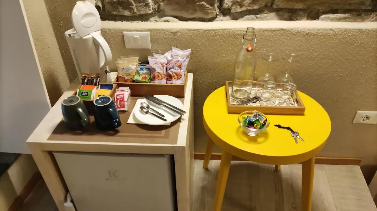Santa Marta Rooms - Vernazza Gæstehus